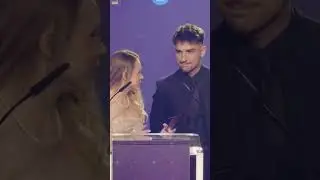 Kasix & Remek Odbierają nagrodę w kategorii 
