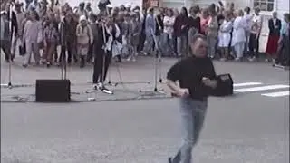 Musikal: N&aring; drar vi av sted/ Ivar Skippervold