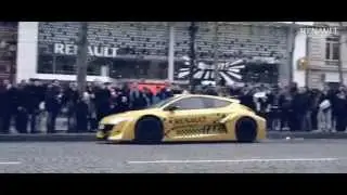 Renault la lía en París con un Mégane Trophy V6 como Taxi | Car and Driver España