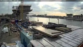 Timelapse bouw brug over het Amsterdam-Rijnkanaal: alle delen aan elkaar