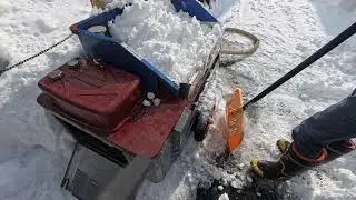 融雪機で雪を溶かす