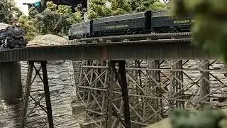 HO scale Big Six pulling a coal drag up a 3% grade