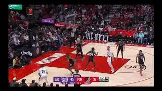 NBA|Powell Puts Barnes on Skate