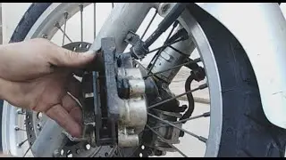 mastorakos: ΠΩΣ ΑΛΛΑΖΩ ΤΑΚΑΚΙΑ ΣΕ HONDA ΑΦΡΙΚΑ AFRICA TWIN