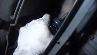 Замена заднего амортизатора Isuzu Rodeo 2002 года