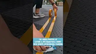 Outdoor basketball court assembled floor construction, courtyard renovation construction.