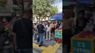 Jalan Jalan Di Kawasan Kuliner Glodok Pancoran ! #shorts