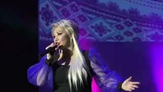 А молодой офицер Светлана Осипова