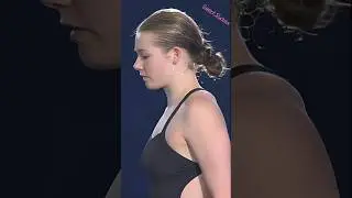 Cute Female Diver Mikali Dawson (NZL) in Women's 10m platform Diving