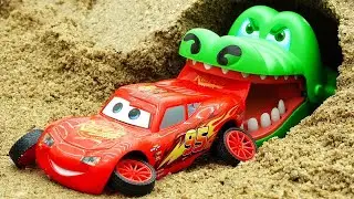 Lightning McQueen find Crocodile in the cave! | Funny stories police car | COAS Toys TV