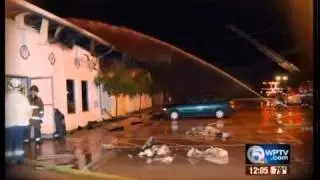 Fire damages Fort Pierce auto sales shop