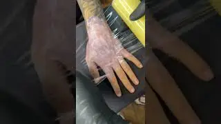Tatuagem na m&atilde;o com 77% menos dor! J&aacute; experimentaram? Tatuagem sem dor #foryou #foryoupage #viral