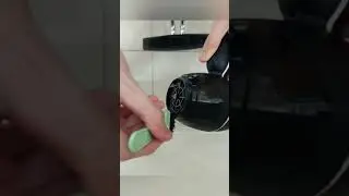 How to clean a hairdryer ...