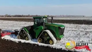 John Deere 9520 RX & 8360 RT winter ploughing