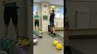 Гиревой спорт. Толчок 12,14,16,18,20,22,24кг:1мин.через1мин. дотолкали не все, старались ребята.
