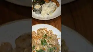 I recommend trying this restaurant called, &ldquo;Lazy Dog Restaurant & Bar&rdquo;. #lazydog #foodie #houston