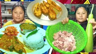 Lao Oma Bedor Na Tomato Bidwi | Pork Curry Fish Curry | Bodo Tribe Cooking Eating