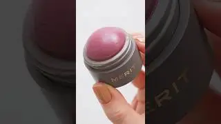 A pretty Celebrity Makeup Bag preview ⭐️