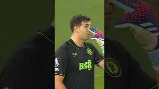 &ldquo;No chance.&rdquo; - Emi Mart&iacute;nez (v Man City) 😤 #Shorts #AstonVilla #EmiMartinez