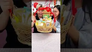 One box of cookies &ndash; enough to treat guests all Tet season #onicioheasy #shortvideo #food
