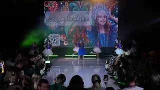София Кичигина с треком «Русская мода» на XII сезоне Moscow Fashion Fair