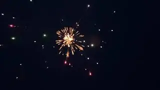 Armed Forces 12 Shot 500g by World Class Fireworks