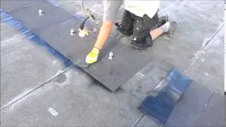 Montage af tagpapfødder