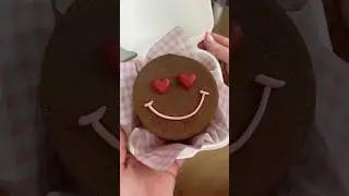 Make the happiest Bento Cakes for Valentine&rsquo;s Day with Frost Form! 😍 www.frostform.com ❤️