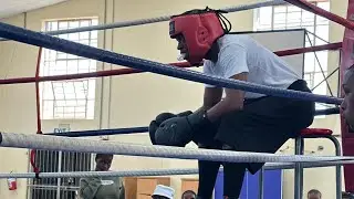 Took a split decision loss here. How would you score these rounds if you were judging? #boxing#fight
