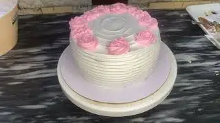 Pineapple cake for mother's day very easy and quick frosting #youtubeshorts #cakedecoratin #homemade