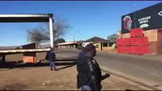 Police using teargas and rubber bullets at Kliptown Residents