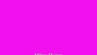 Re: Miley Cyrus Teen Choice Awards Party In The U.S.A