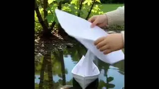 The Little Paper Boat Song(versi&oacute;n)  