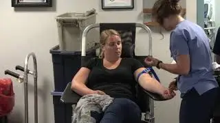 132d Wing hosts blood drive