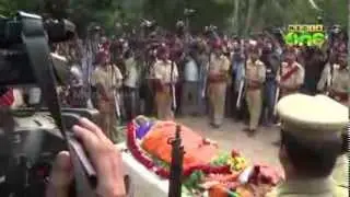 Thousands pay their last tribute to Uthradom Thirunal Marthanda Varma
