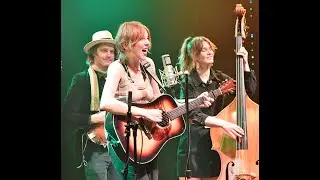 Molly Tuttle & Golden Highway | Grass Valley | gratefulweb.com