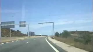 Cruzando la frontera entre Portugal y España en Ayamonte