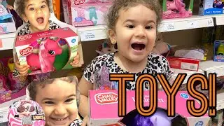 TOYS SHOPPING! Buying UNICORN + LOL surprise + MOANA! *PLAYING WITH UNICORN HAIR*