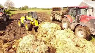 J B AGRI    muck spreading with 2 cases,      4K