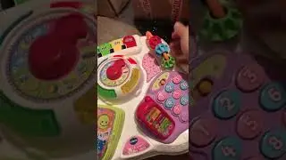 1372 Vtech baby activity table