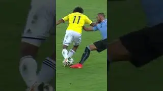 Juan Cuadrado's personal dance floor. 🇨🇴🕺 #FIFAWorldCup