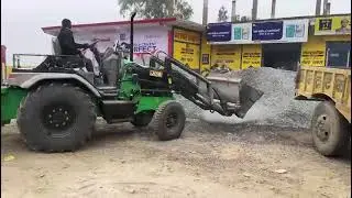 JCB Agrimax at Traders for Aggregate Loading
