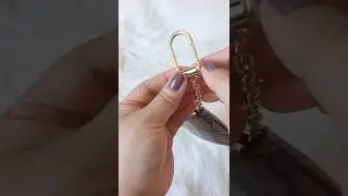 How to Open the Gucci GG Supreme Key Ring / Key Pouch / Metal Hook  / Key Chain /Ring /Charm