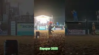 Professional Bull Riders. Boa passada do Branco com o Locutor Rodrigo Rodrigues #rodeiobrasileiro.