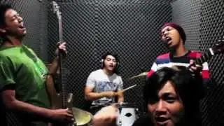 shake it off - Taylor Swift reggae version (cover by Midnight)
