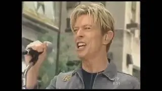 David Bowie - Modern Love (LIVE) (Rockefeller Plaza | New York City)