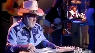 Waylon Jennings - 