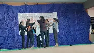 Mobail ka shikar drama in pcb school bld🙏