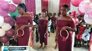 les quêteuses du mariage Monsieur yves &de madame Dieulene