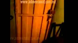 Bruja ataca a Familia (Video Paranormal)(Archivo Colombia)